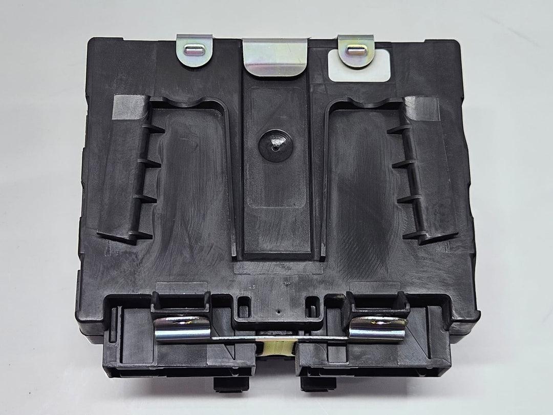  6813097-2015-2019 BMW 740i G11 G12 G30 G31 Ionizer & A/C Control Module OEM