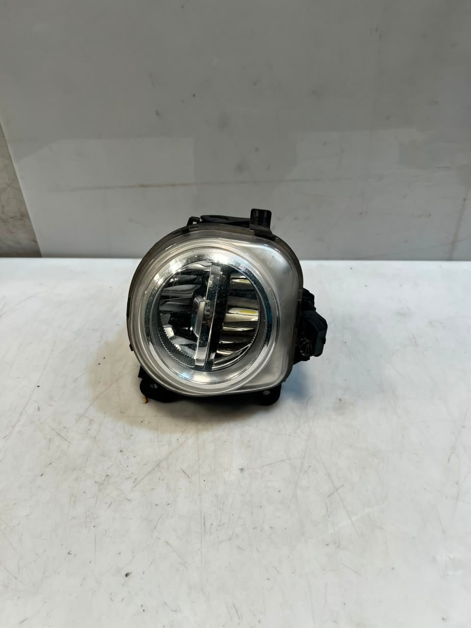 2015-2017 BMW X3 F25 X4 F26 X5 F15 X6 F16 BUMPER Front Right Fog Light 7317252