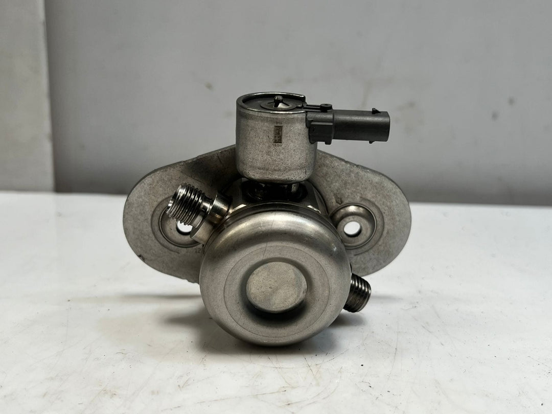 BMW MINI F55 F56 F57 1.2 Petrol B38A12A B38 High Pressure Fuel Pump 7636881