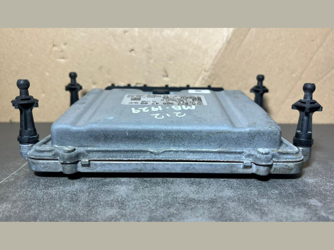 10-14 Mercedes W212 E-Class Engine Control Module Unit ECM ECU A272 9004700 OEM