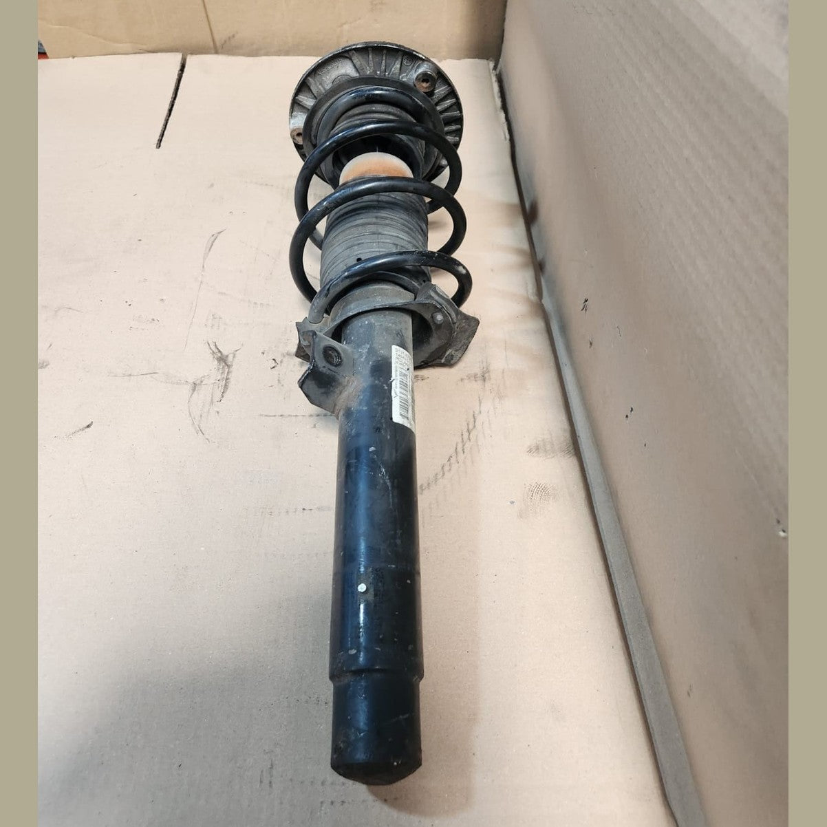 2012-2015 BMW 320i Spring Strut Front Assembly 6791551 3-Series F30 F30 LCI 