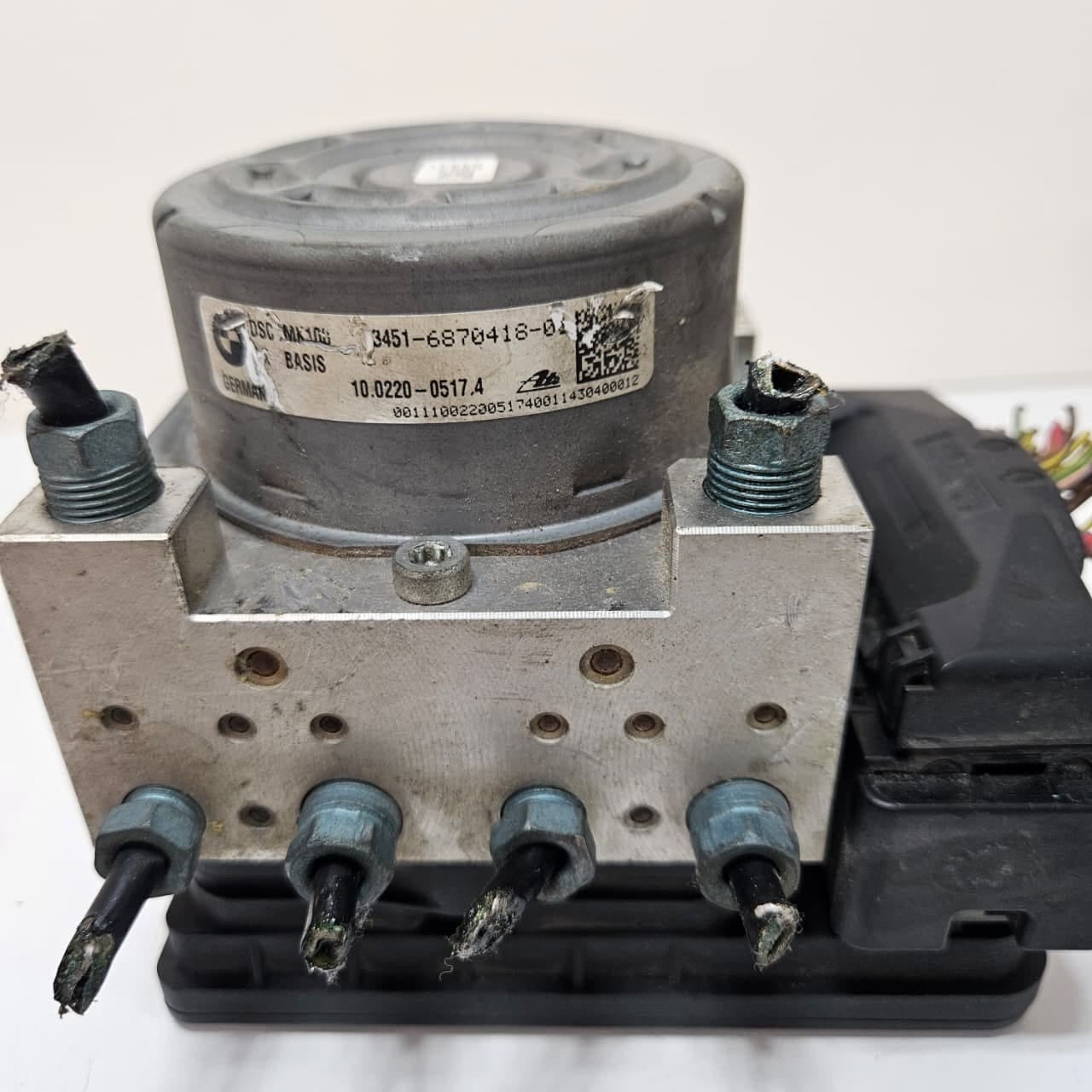2014-2016 BMW F30 328i,328i ABS Anti-Lock Brake Pump Module 6870912