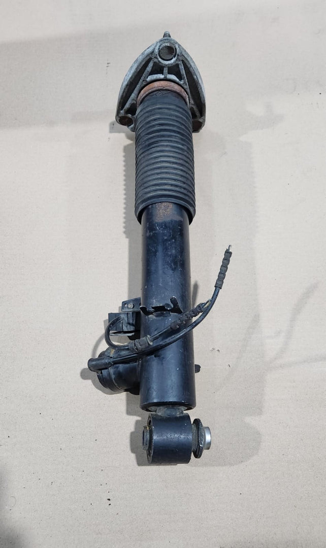 2014-2018 BMW X5 Rear Shock Absorber 6863176 X5 F15