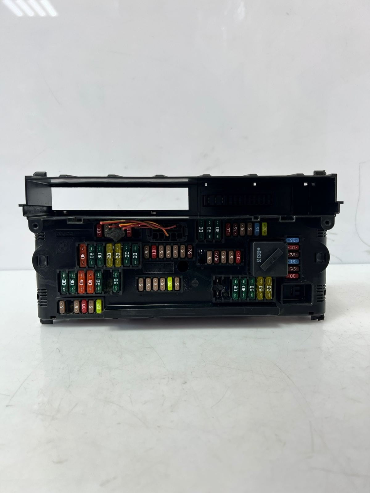 2011-2016 BMW 528i F10 F18 F07 F11 Front Power Distribution Fuse Box 9210861 OEM