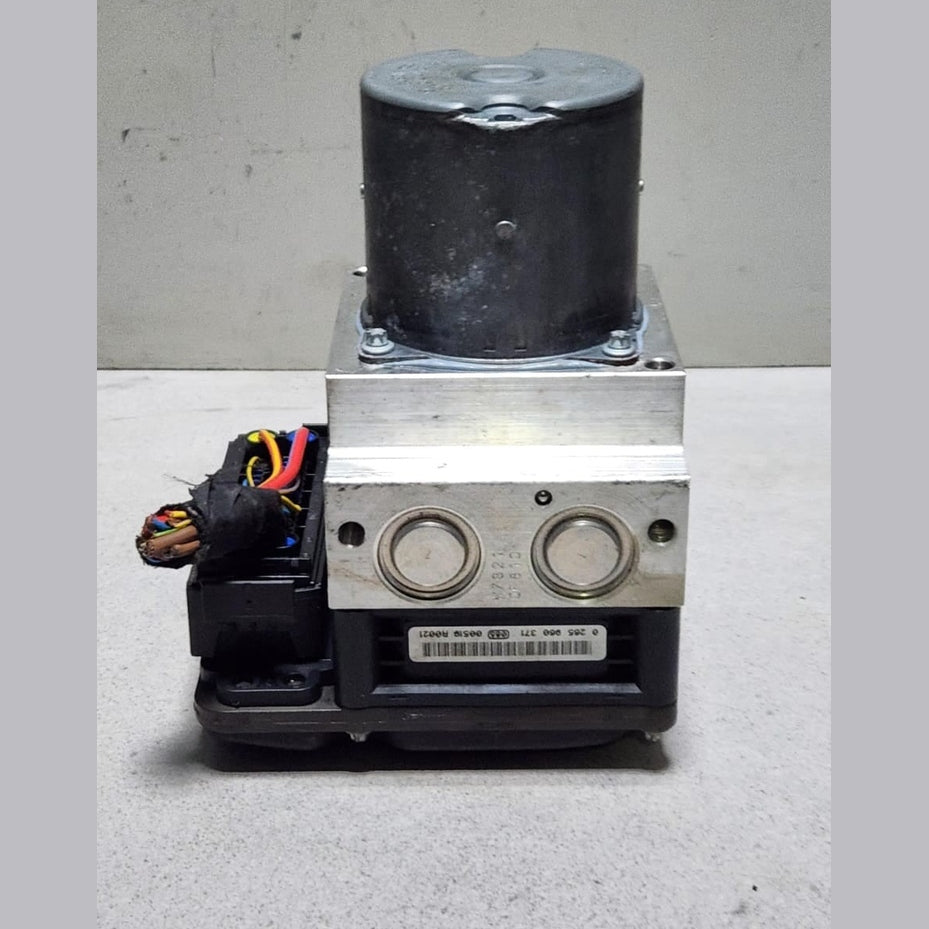 BMW 7 5 GT ABS Pump 6796794 7 Series F01 F02 F03 F04 4WD