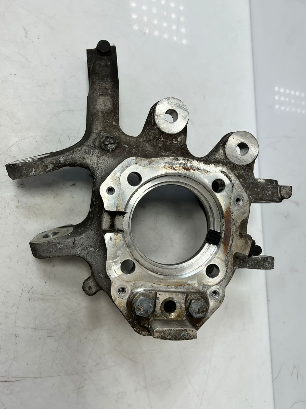 2010-15 BMW 740i 7 Series F01 F02 F03 F04 Rear Wheel Hub KNUCKLE BEARIN 6797448