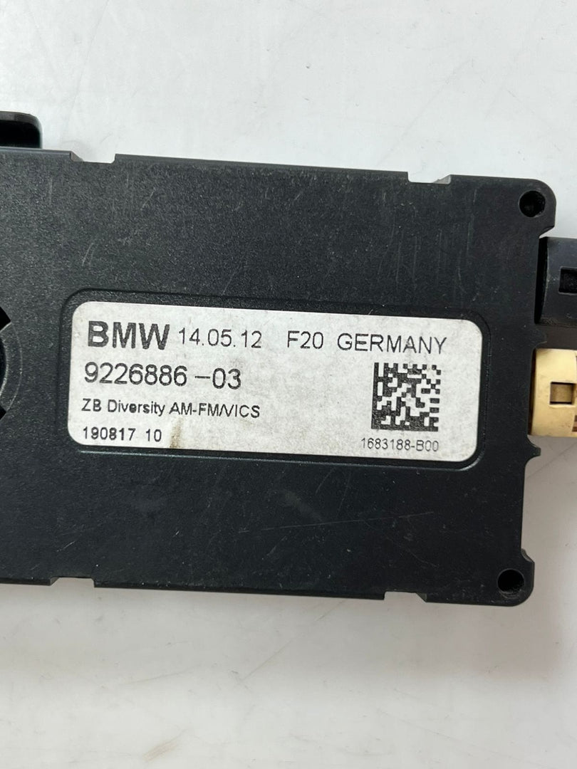BMW 1 Series F20 F21 Diversity Antenna Amplifier AM/ FM VICS 9226886 OEM