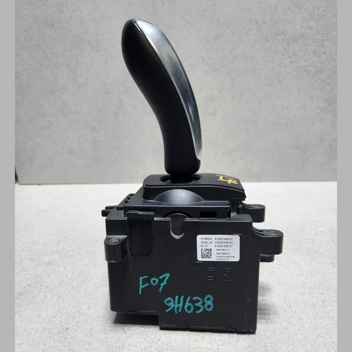 2010-2011 BMW X3 Automatic Gear Selector 9239506  X3 F25 and 5 Ser F10 F11 RHD