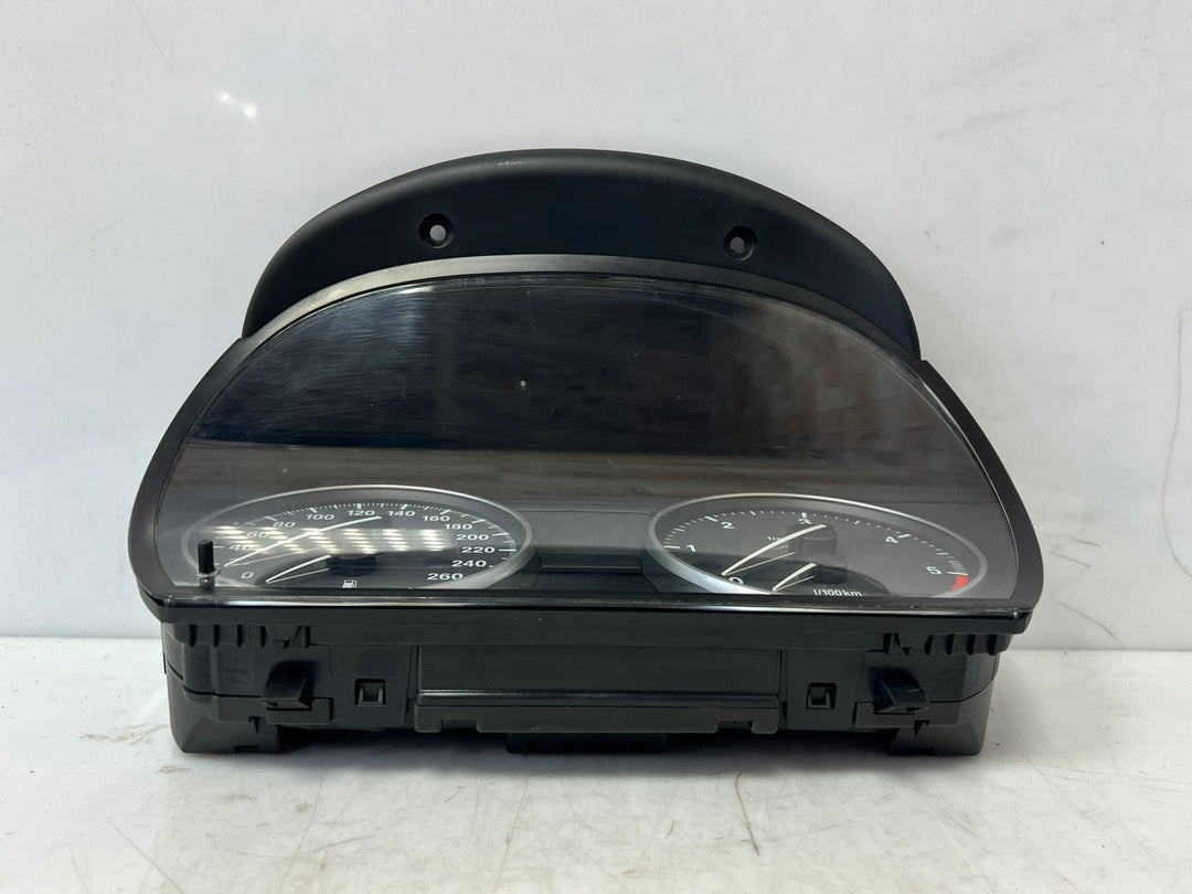 BMW 3 Series E90 E91 E92 E93 X1 SPEEDOMETER Instrument Cluster 9242346 OEM