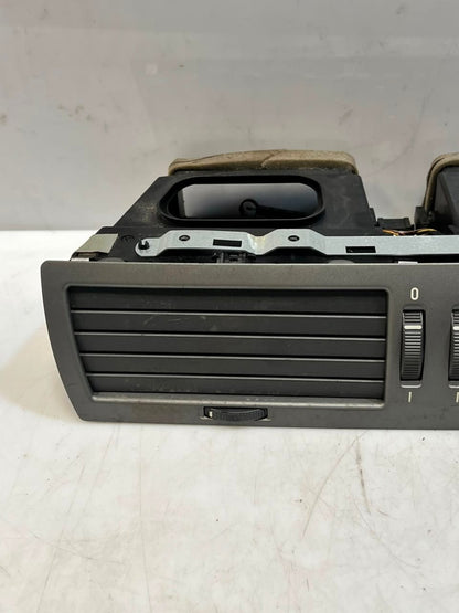 2005 BMW 7 Series E65 E66 745Li Center Dashboard AIR GRILLE Vent 8223599 OEM