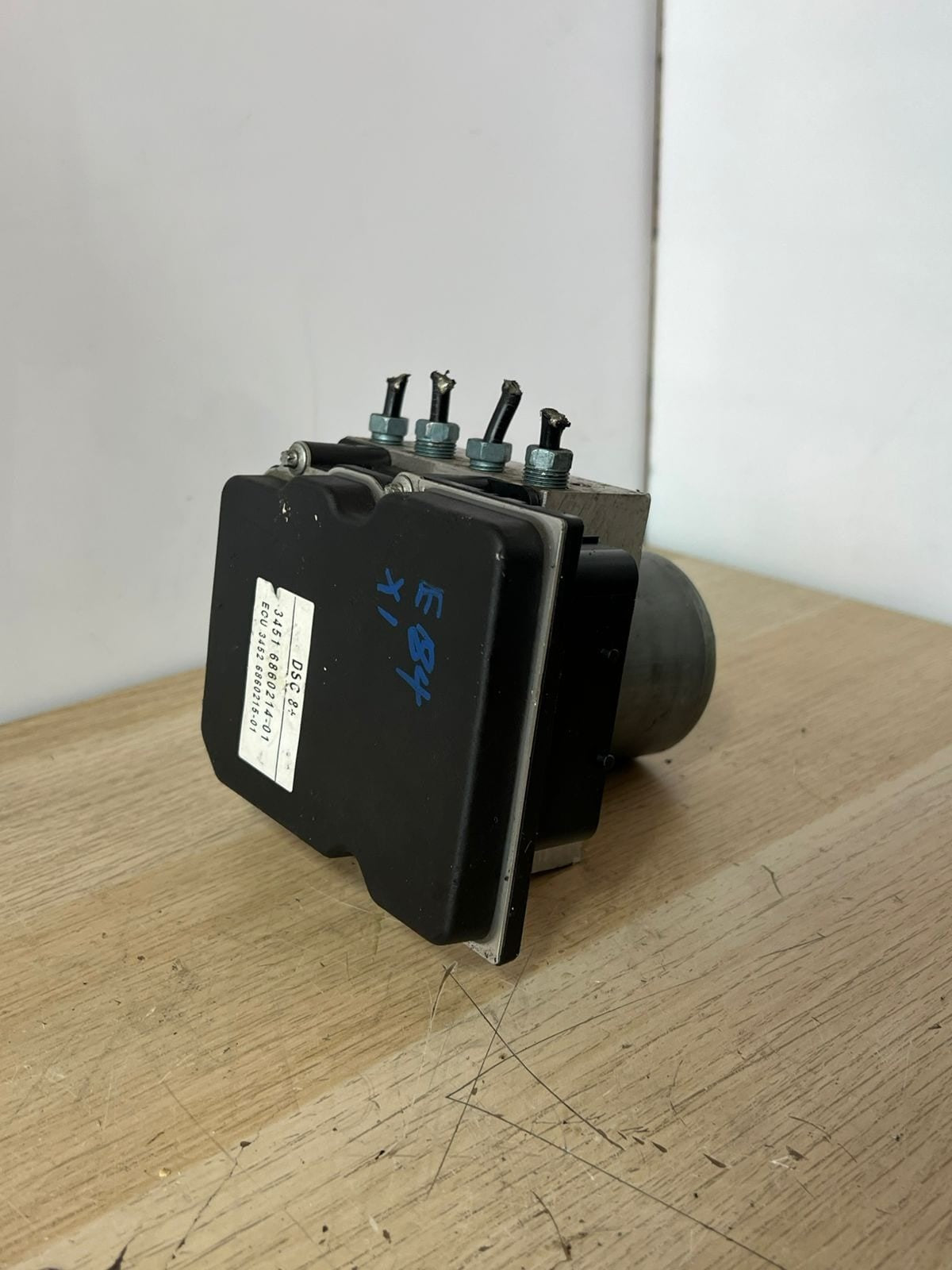 OEM BMW X1 E84 And E90 Hydraulic Unit ABS Pump Module 6860214
