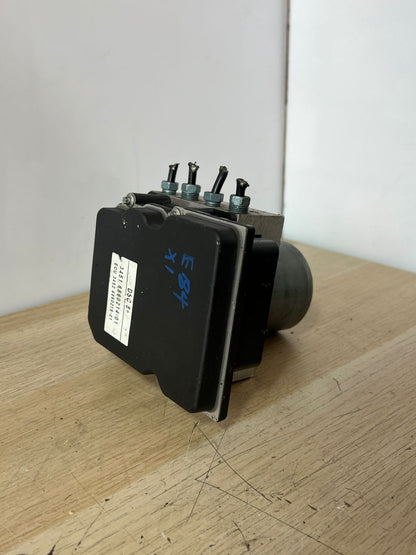 OEM BMW X1 E84 And E90 Hydraulic Unit ABS Pump Module 6860214