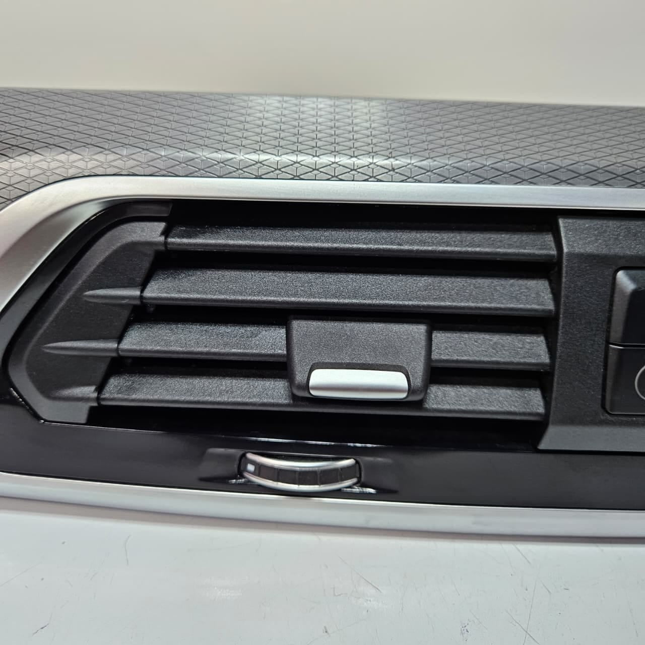 2018-2024 BMW X3 G01 X4 G02 Dashboard Center Air Vent 9371467
