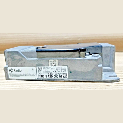 21-23 BMW 330e 330i G20 F44 AUDIO SOUND SYSTEM AMP AMPLIFIER MODULE 5A2D565 MID