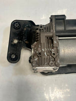 Bild in die Galerieansicht laden, 2007-2013 BMW X5 E70 and X6 E71 Air Suspension Compressor Pump 6859714 OEM