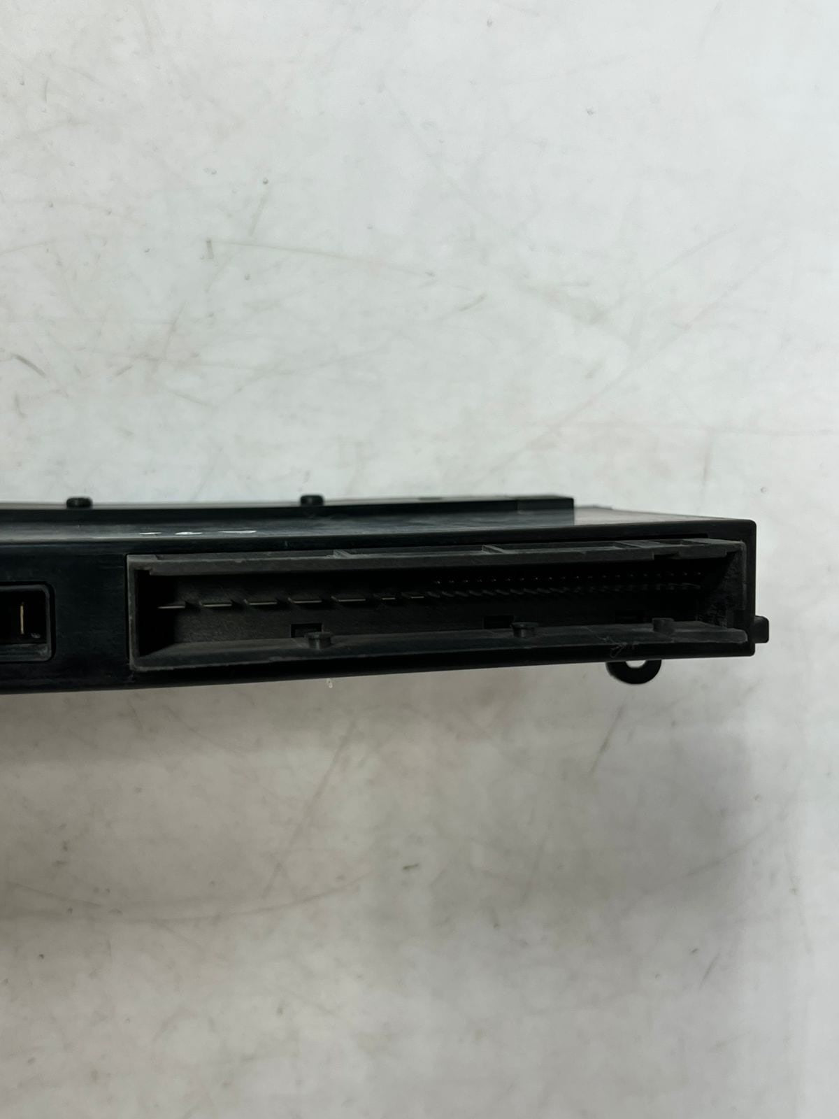 2007-2008 BMW 323i 320i E90 Body Control Module BCM 9177986 OEM