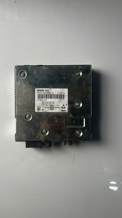 BMW X5 F15, X3 F25, and F01 Video Control Module 9321039 