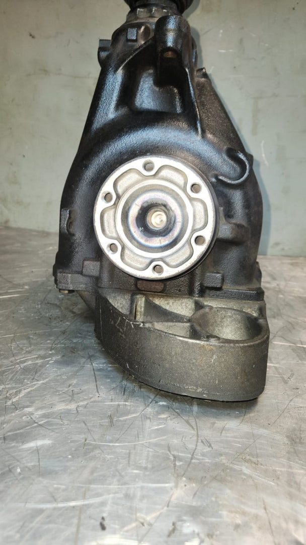 2008-2013 BMW 135i Rear Differential Carrier 7572054 135i 335i E82 I=3,46