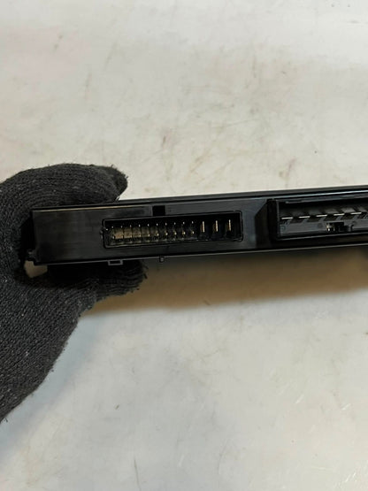 BMW F10 F11 F13 F06 F01 M5 Junction Box Electronic Control Unit V-2 unit 9284282