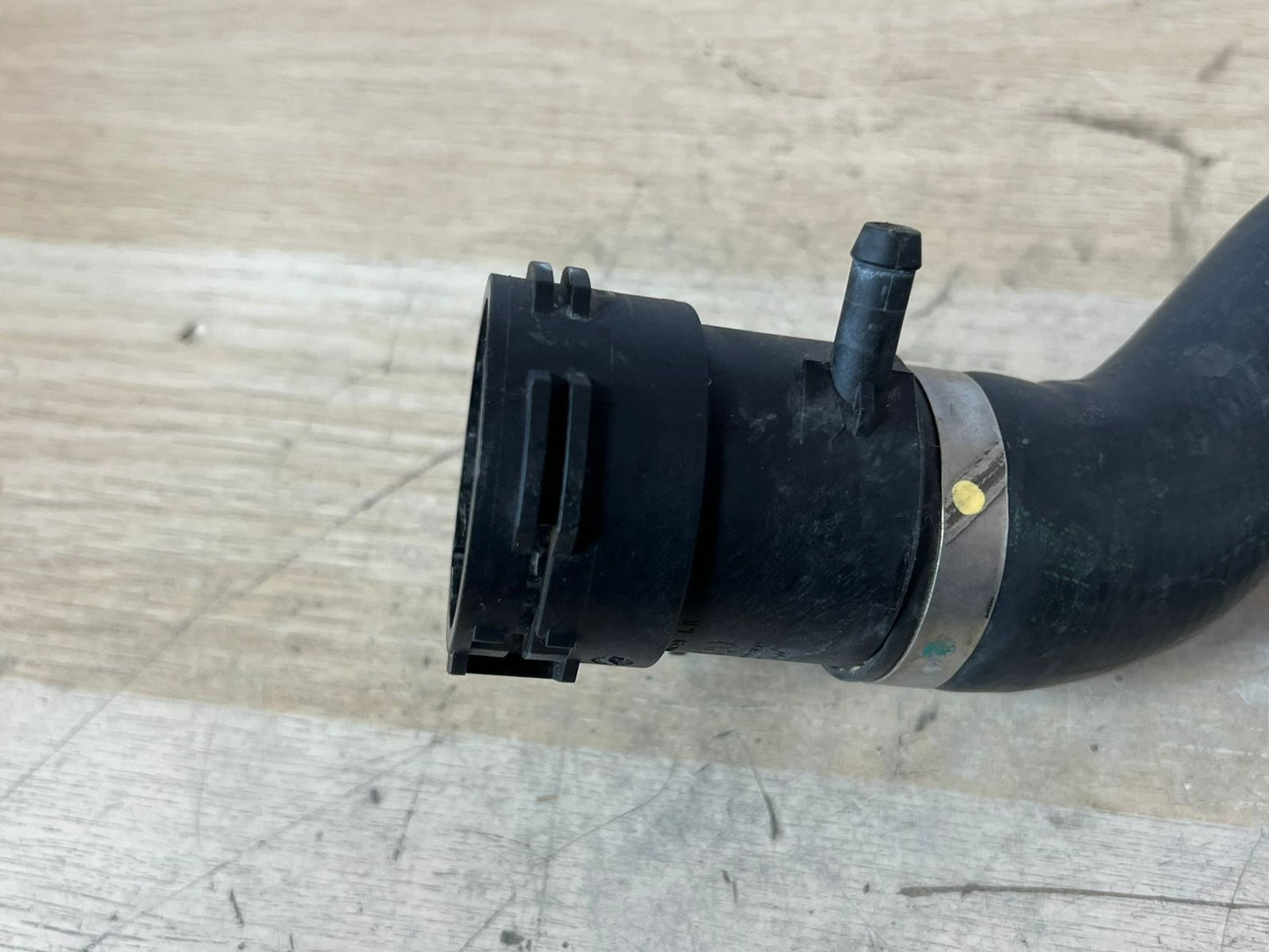 2012-2016 BMW 528i xDrive 528i Upper Radiator Coolant Hose 17127619684 