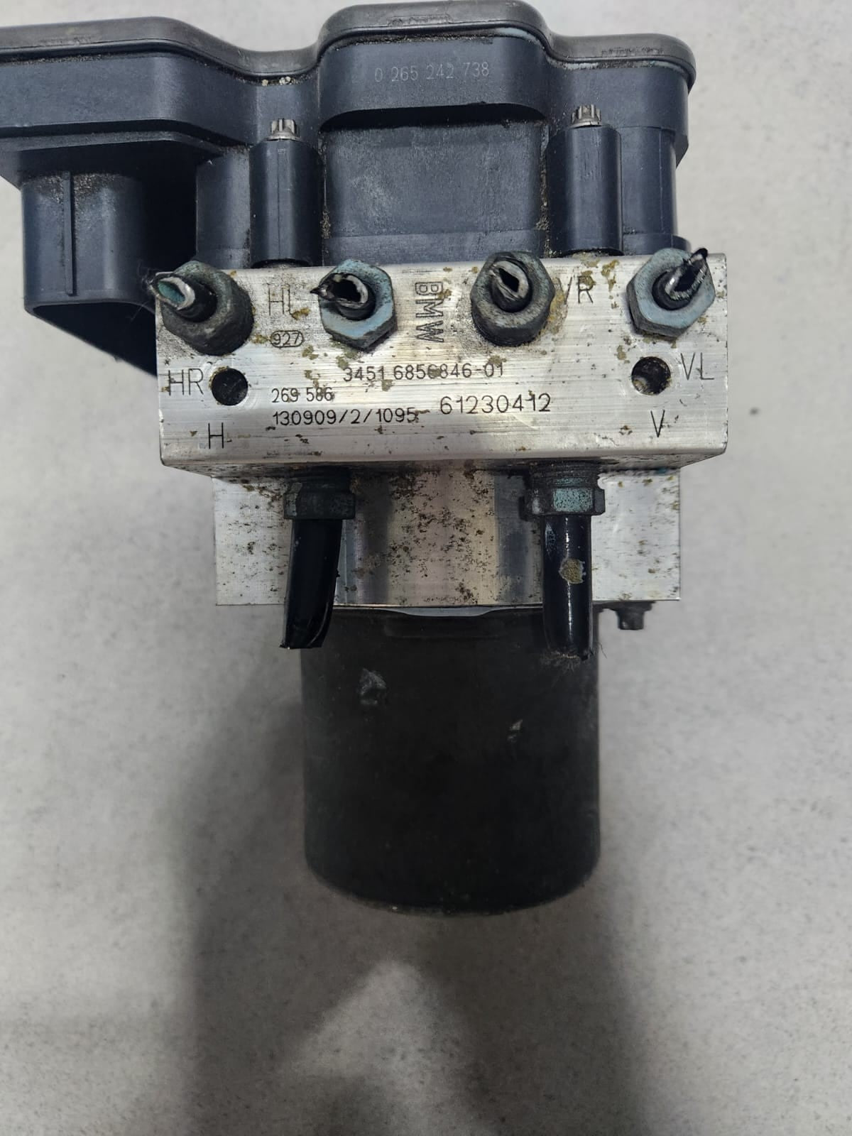 2013-2018 BMW X5 Abs Pump Module Assembly 6866247 F15 F16 F85 F86 X5 OEM
