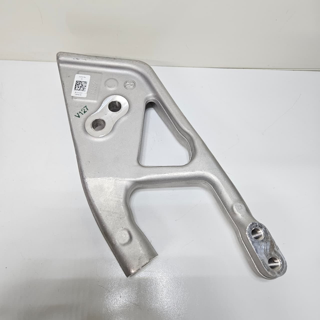 2017-2023 BMW X5 G05 X7 G07 Front Axle Support Crash Wedge 6878754