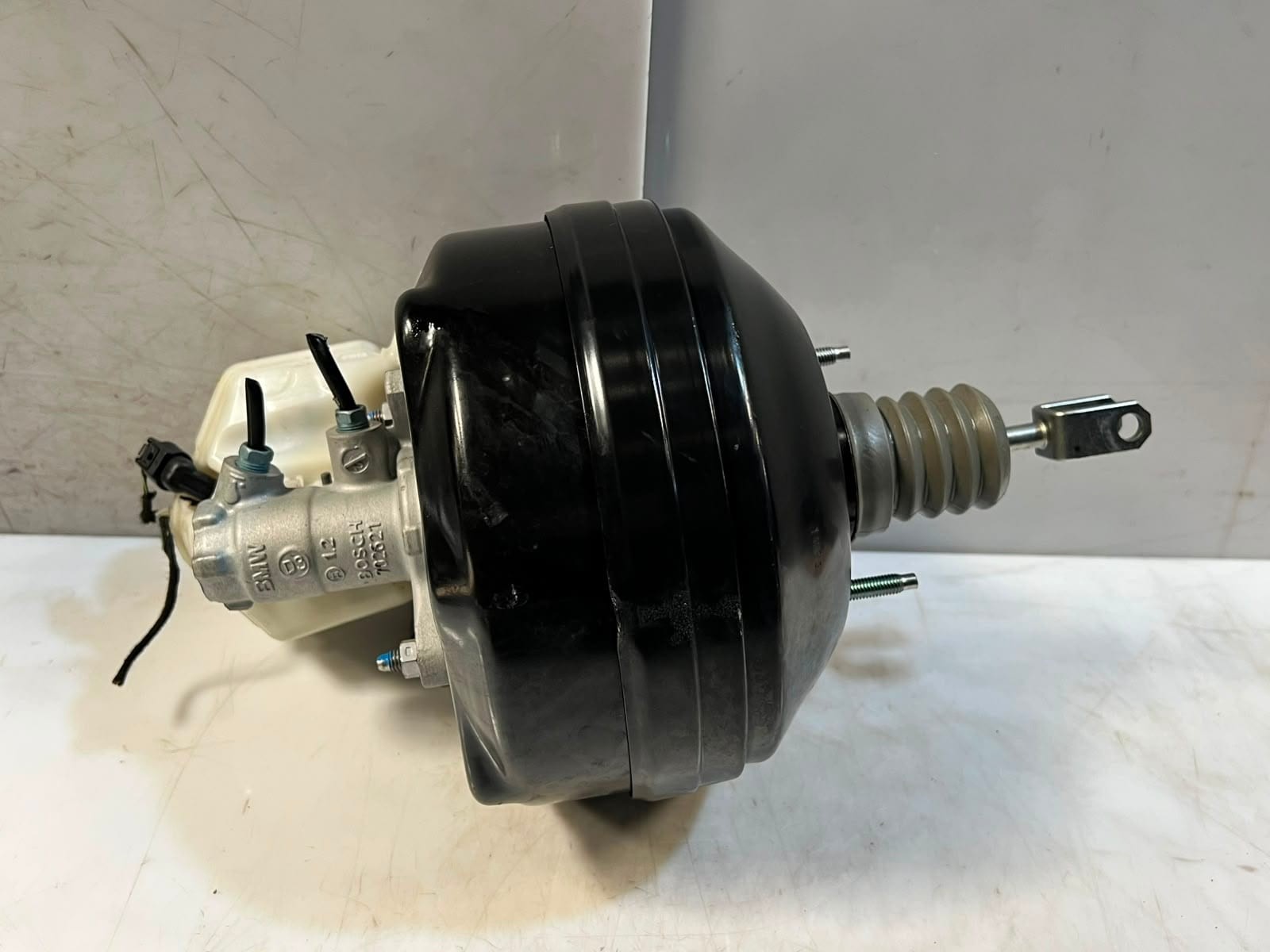 2014-2016 BMW 3 Series F30 F20 F21 F22 228i Brake Servo Master Cylinder 6798419