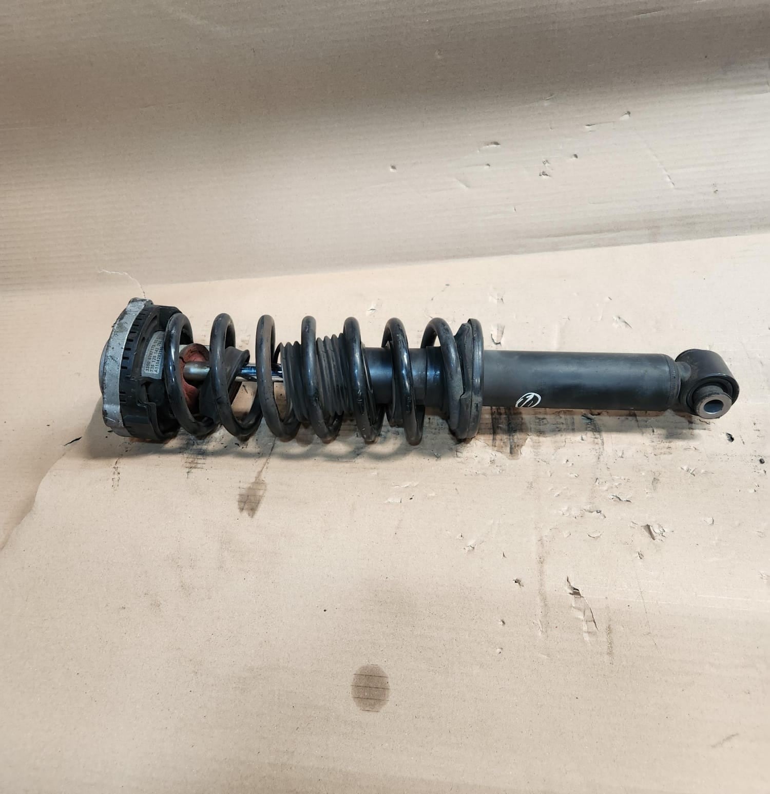2011-2017 BMW X3 Rear Shock Absorber With Spring Assembly 6796317 X3 X4 
