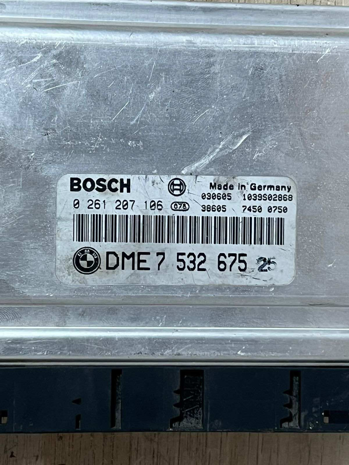 2001-2002 BMW X5 Engine Control Module 7532675 X5 4.4L V8 M62 E53