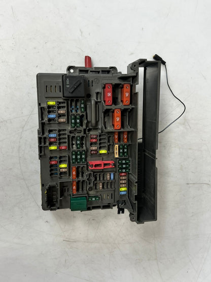 2008-2015 BMW 328i E81 650I Power Distribution Fuse And Relay Box 9119445 OEM