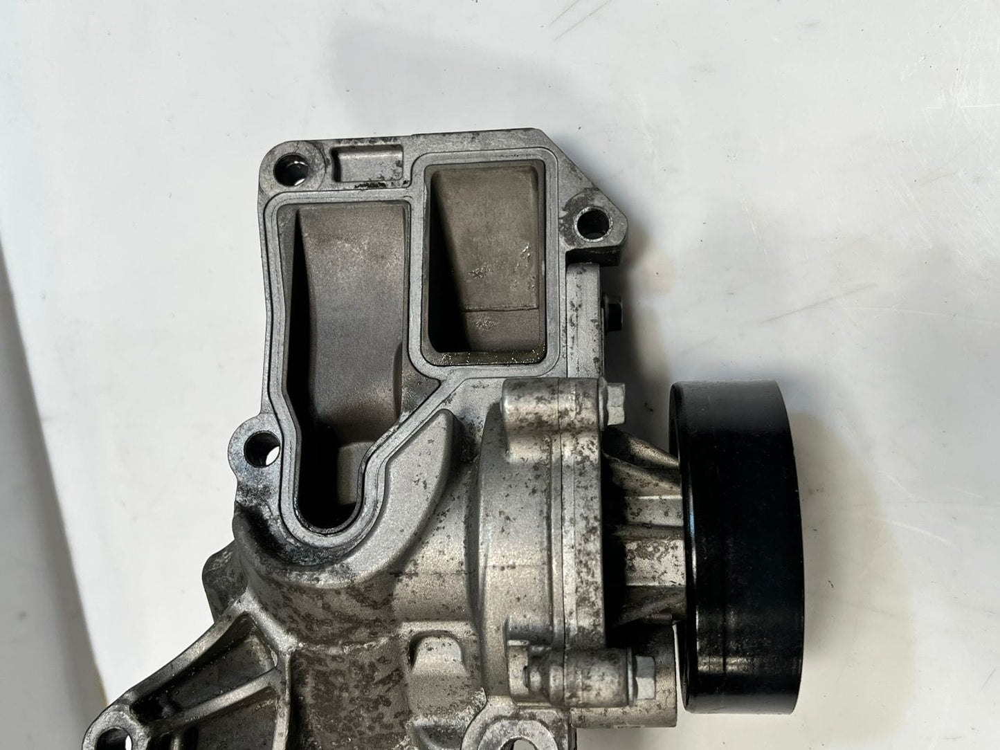 Mini Cooper F55 F56 F57 F45 F46 Coolant Water Pump Support Bracket 2381337
