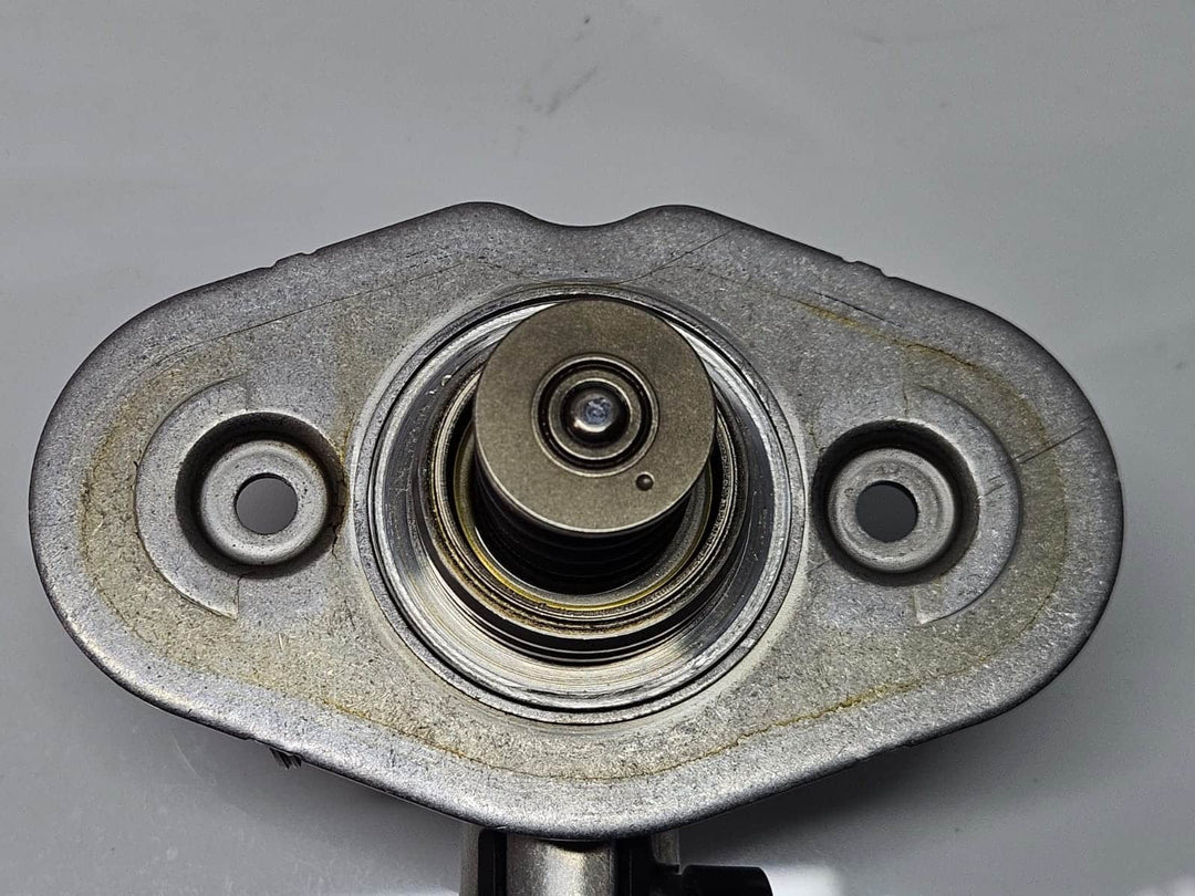  7642466-2017-2021 BMW 230i G12 G30 B48 B58 High Pressure Fuel Pump OEM