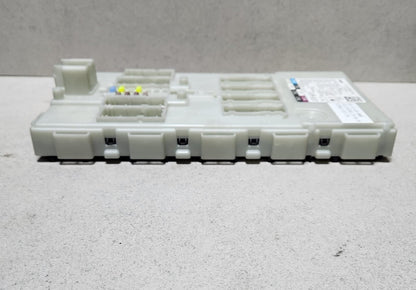 2016-2019 BMW 740i Body Domain Control Module 6820916 7 Series G11 G12