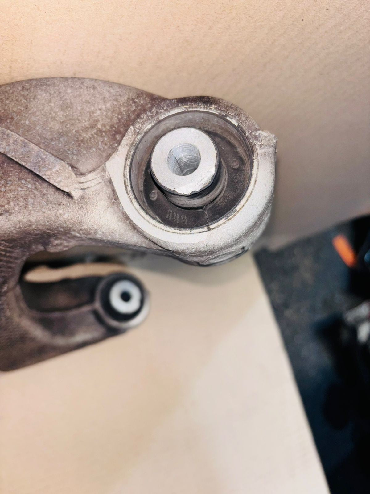 BMW E60 2007  SMG REAR LEFT CONTROL ARM - 6755989