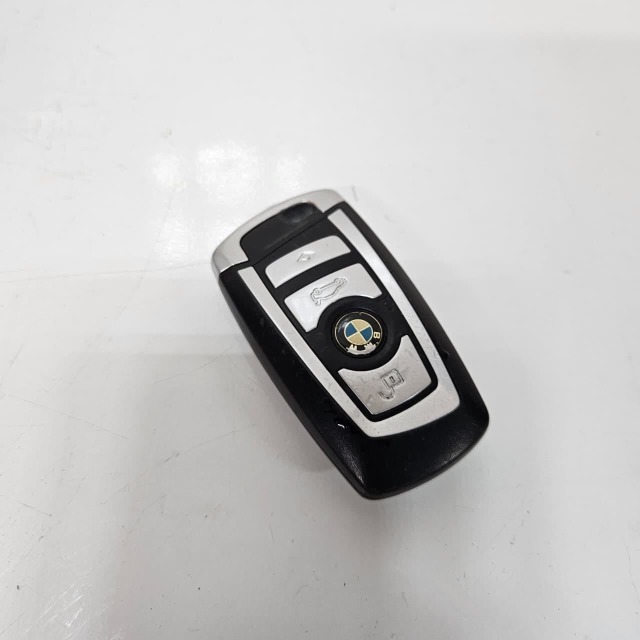 8636967-2014-2018 BMW X6 F16 N63 Engine Control Module ECU DME Key Set