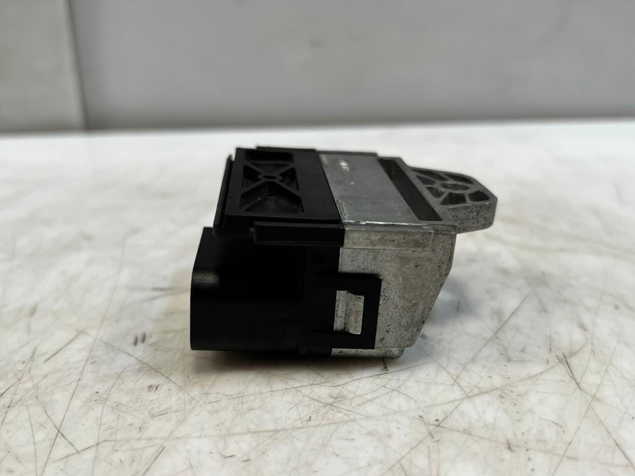 BMW MINI 2 4 Series F22 F87 F32 F33 F55 F56 F11 F57 2.0D Glow Plug Relay 8514120