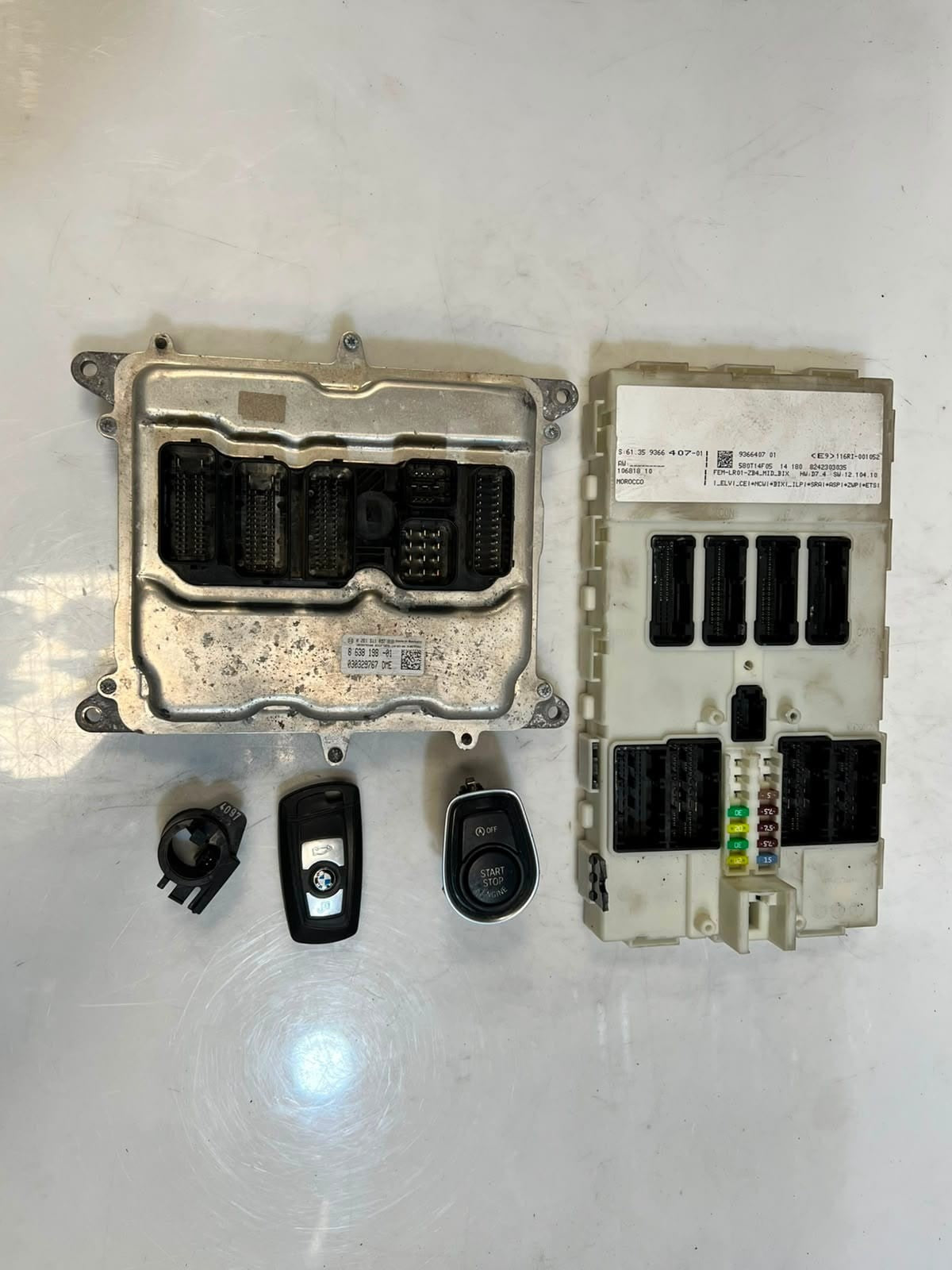 2014 BMW 116i 1' F20 N13 Engine Control Unit ECU SET DME + FEM + 1KEY 8638198