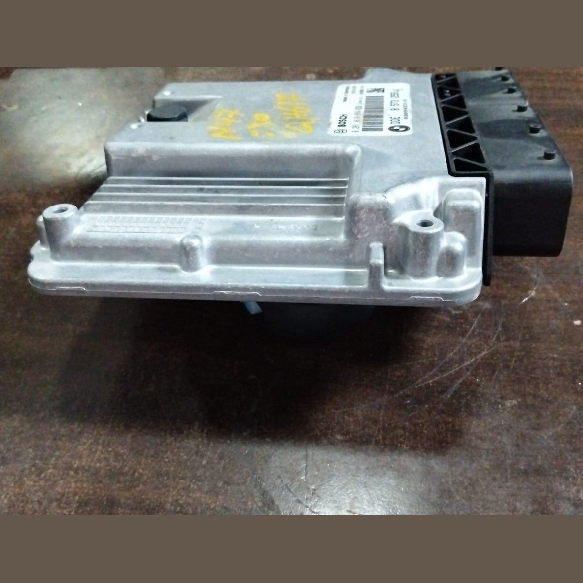 BMW 320d DIESEL N47N F30 F32 F34 F36 2013 ENGINE CONTROL ECU ONLY 8573259