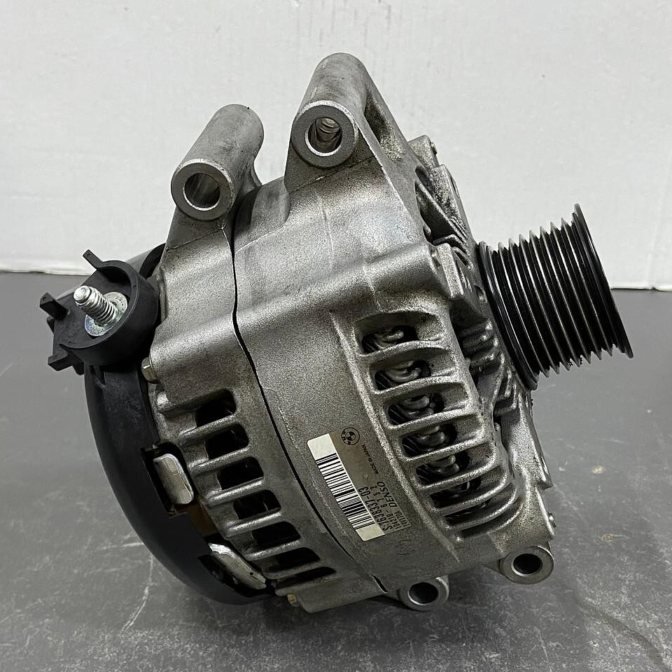 OEM BMW Alternator Generator 170A BMW F30 F32 F22 335i 435i M235i N55 7638337