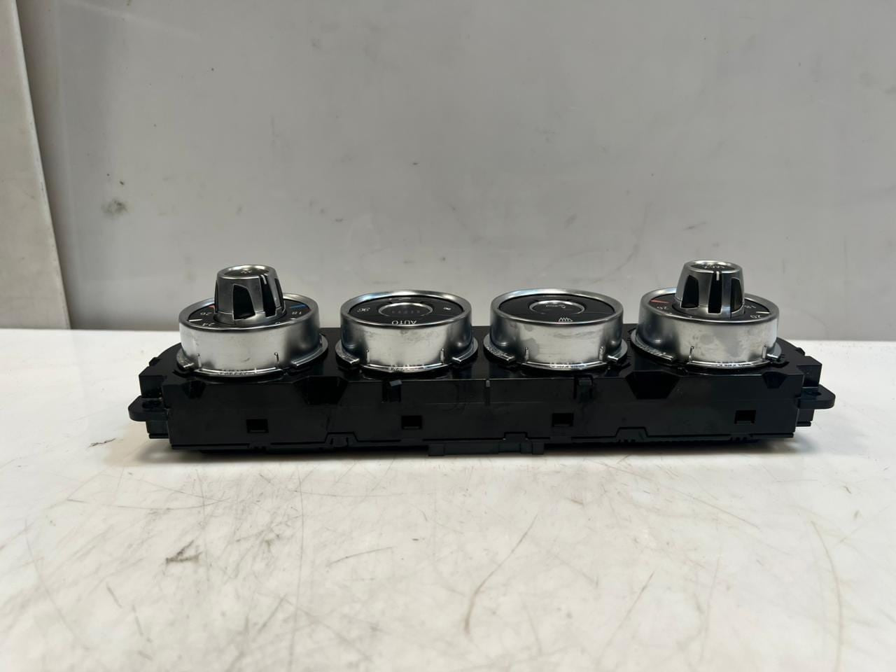 2009-2016 BMW Z4 E89 35IS Automatic Air Conditioning Control Unit 9205359 OEM