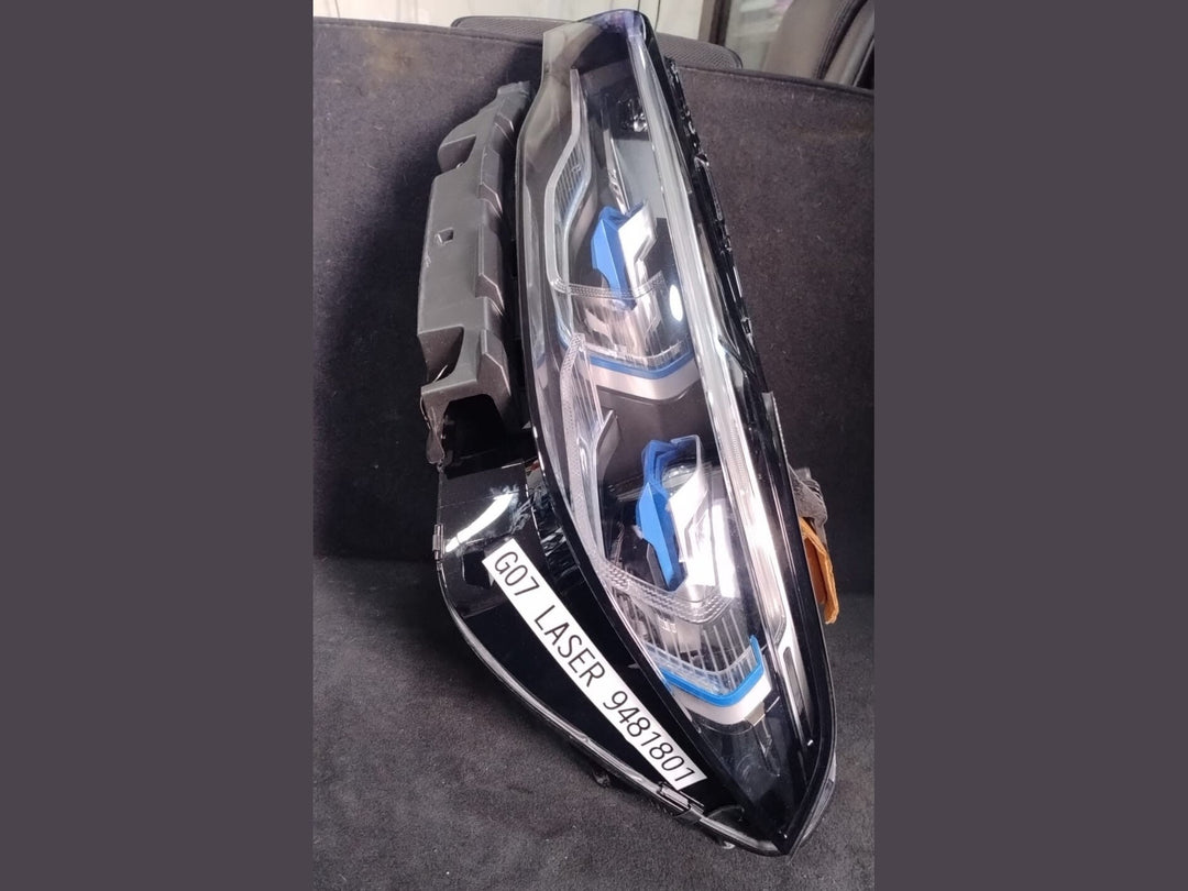 7494213   BMW X7 G07 2020 headlight headlamp