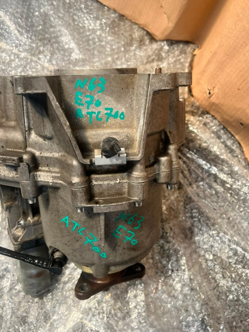 2008-2014 BMW X5 E70 N63 X6 E71 50iX DISTRIBUTOR Transfer Case 7574778 OEM