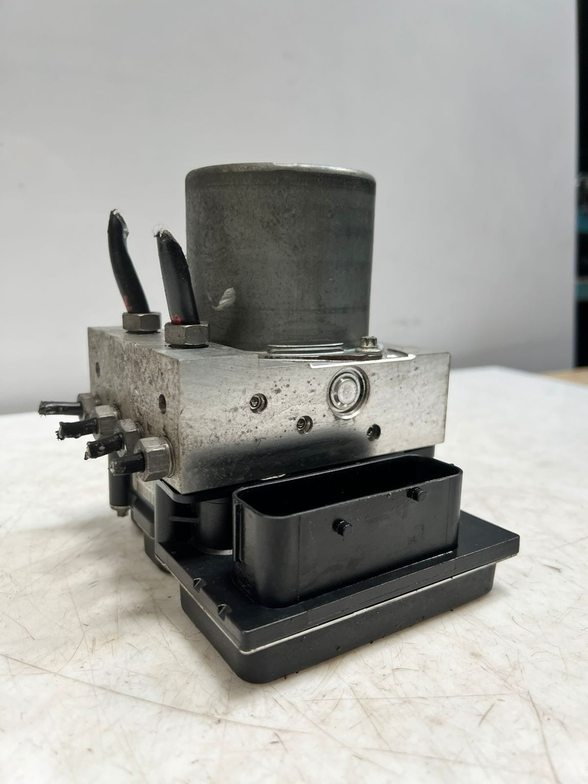 2004-2010 BMW X3 E83 LCI Abs Pump Module 3450562 OEM