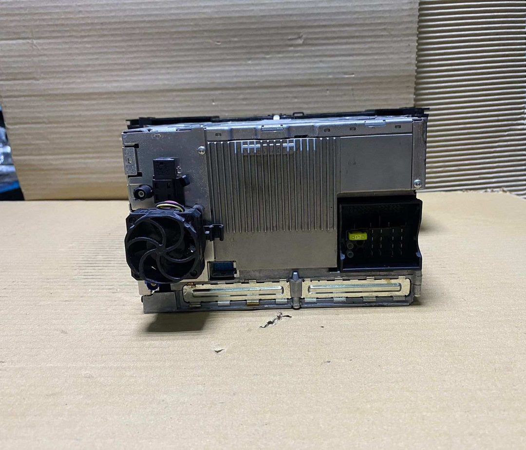2006-2013 BMW X5 Navigation Radio Head Unit 9185542 X5 E70 and X6 E71