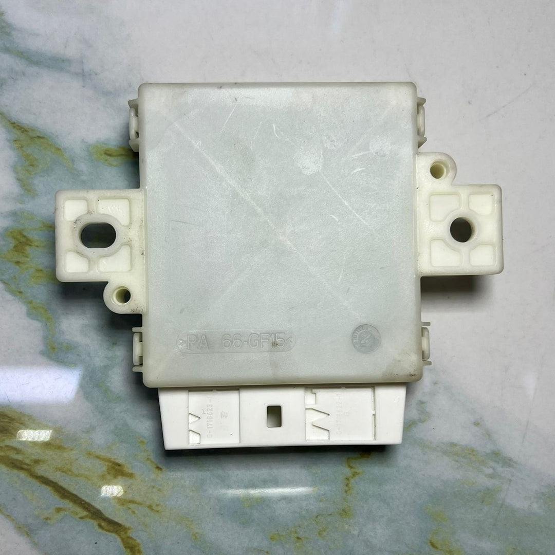 Mercedes-Benz W212 E-Class E350 Parking Distance Control Module A212 9001711 OEM