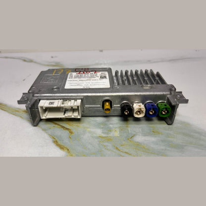 Mercedes-Benz Parking Aid Control Module A 000 900 28 20 GL350