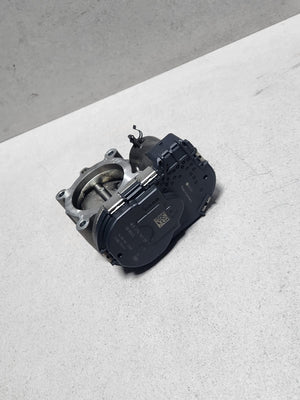 2015-2018 Mercedes-Benz C300 Throttle Body A2701410025
