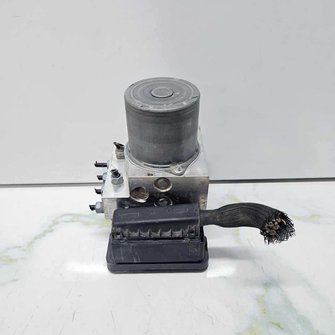 2011-2016 BMW F10 528i ABS Control Module 6853400 DXC9 L6