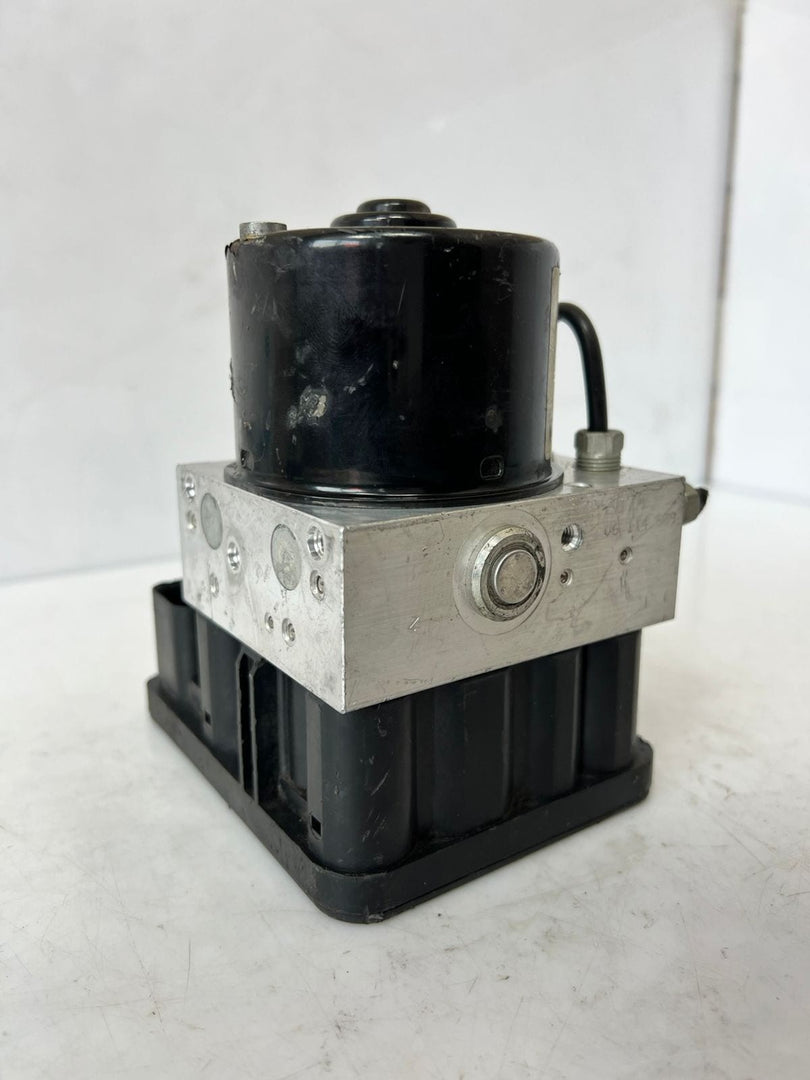 BMW 3 Series E90 E91 ABS DSC Pump Unit Module 6784764 OEM