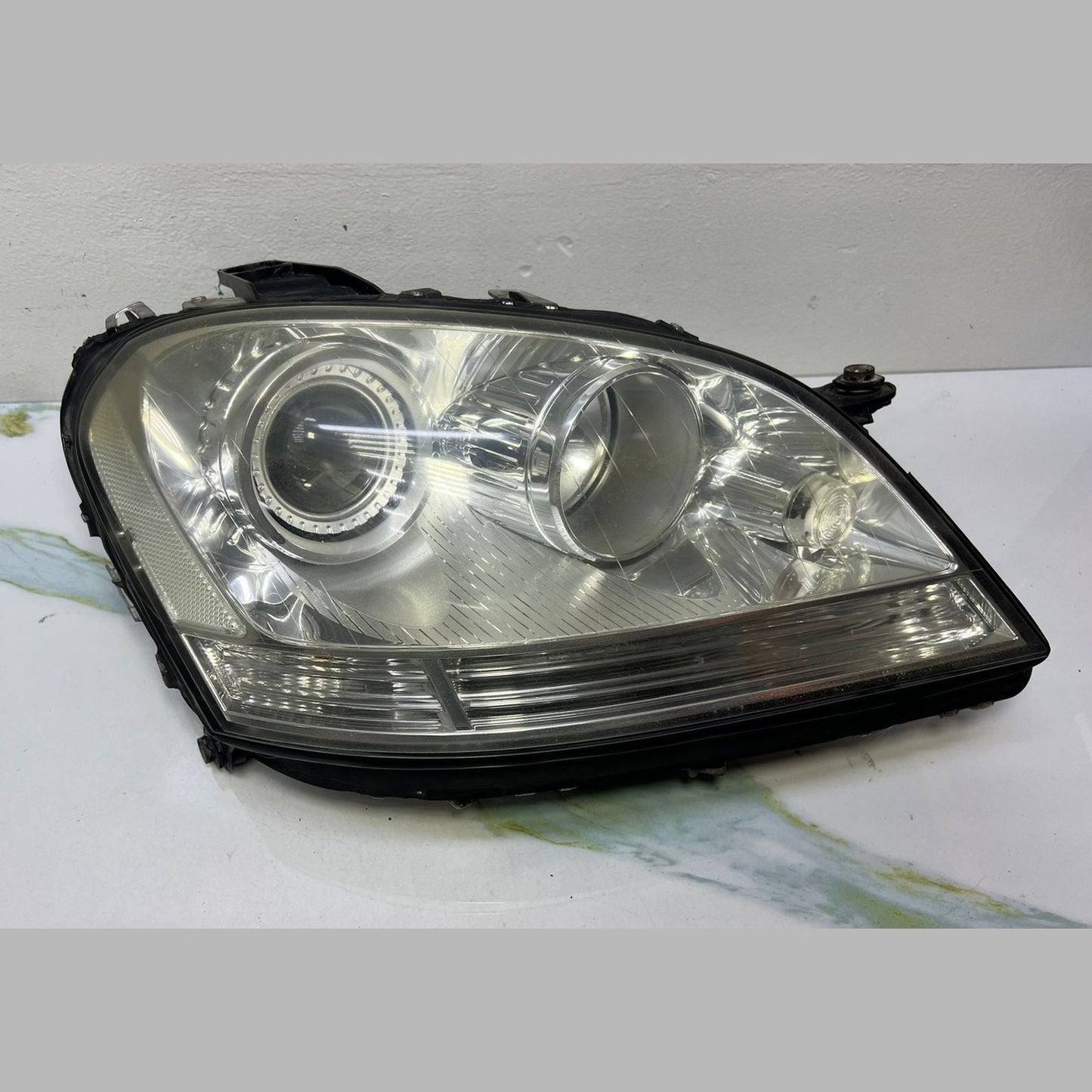 05-07 Mercedes W164 ML 350 Front Right Side Head light Headlamp A164 8205661 OEM